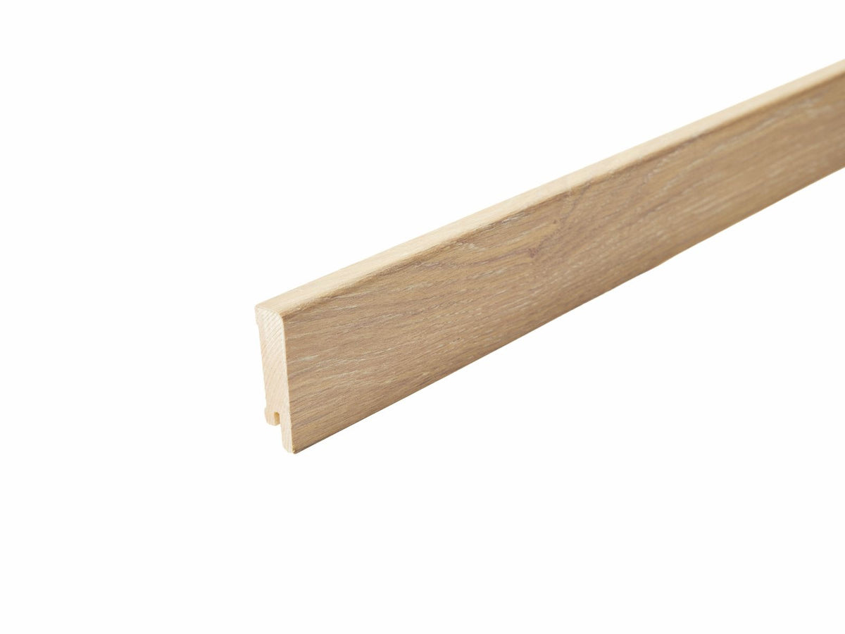 Bjelin Woodura-jalkalista, viilupintainen 15 × 60 × 2400 mm
