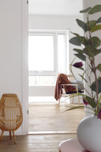 Golvabia Maxwear Oak Classic vinyylikorkkilattia asennettuna olohuoneessa