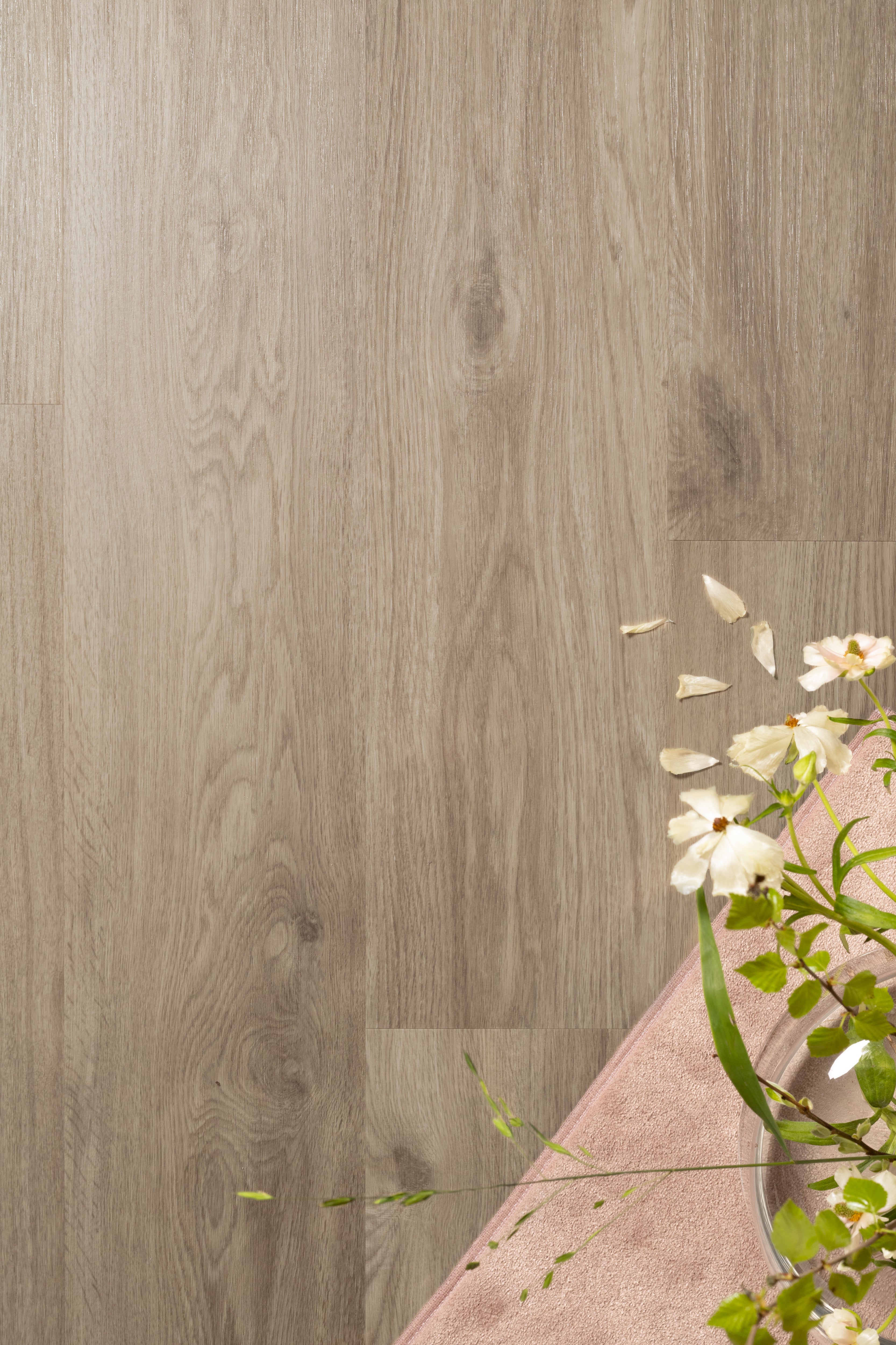 Golvabia Maxwear Oak Greige vinyylikorkkilattia sisustuksessa